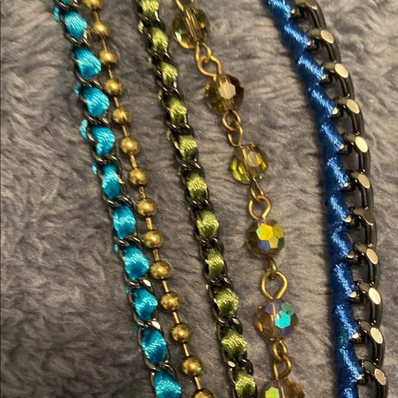 Gold and Blue Necklace with Ornamental Design - Picture 4 of 4